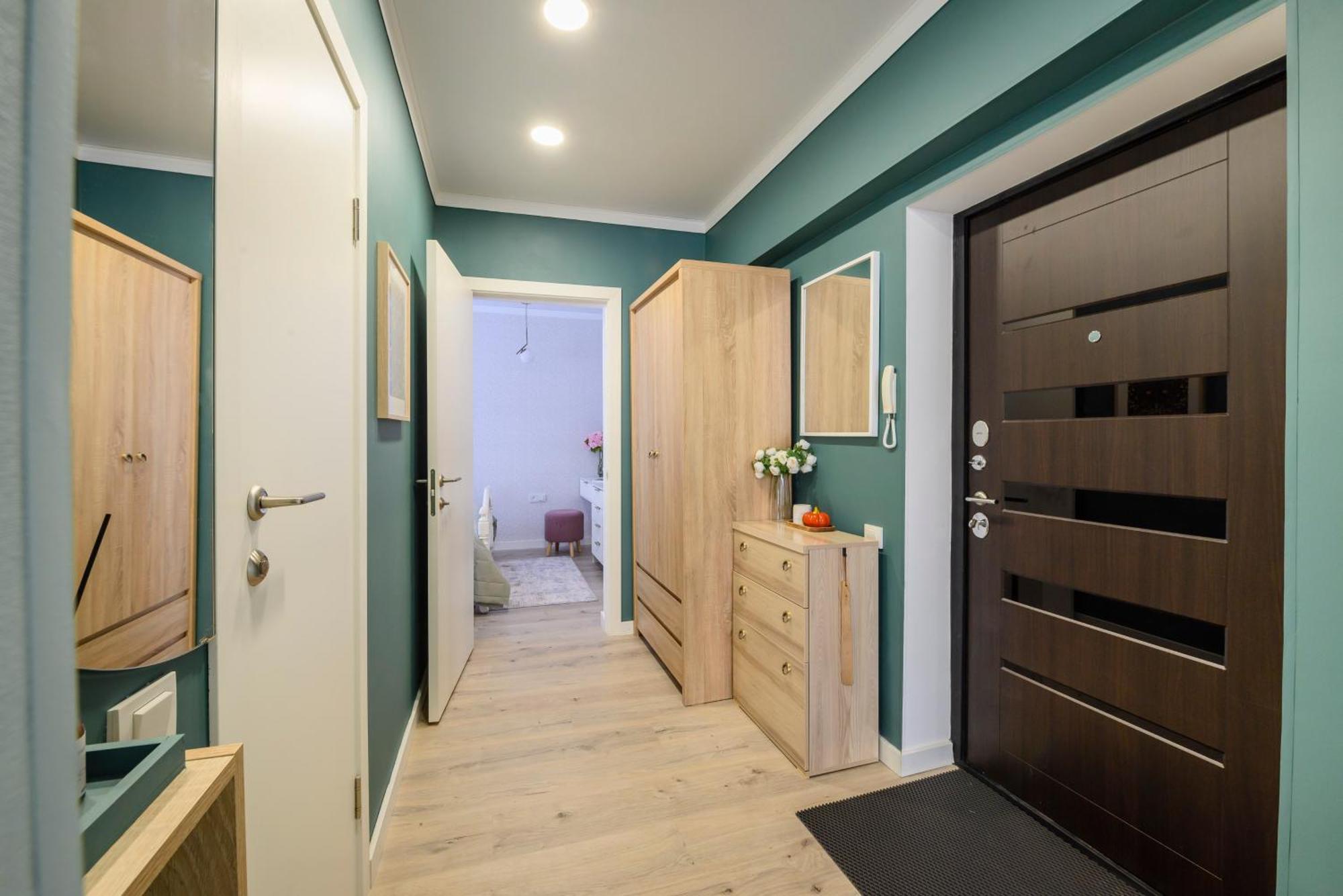 Mid-Century Charm Apartments В Центре Алматы 외부 사진