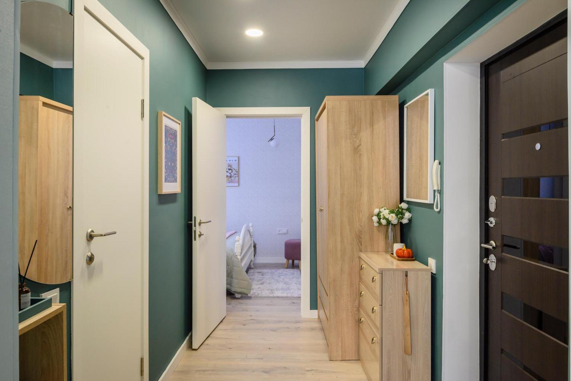 Mid-Century Charm Apartments В Центре Алматы 외부 사진