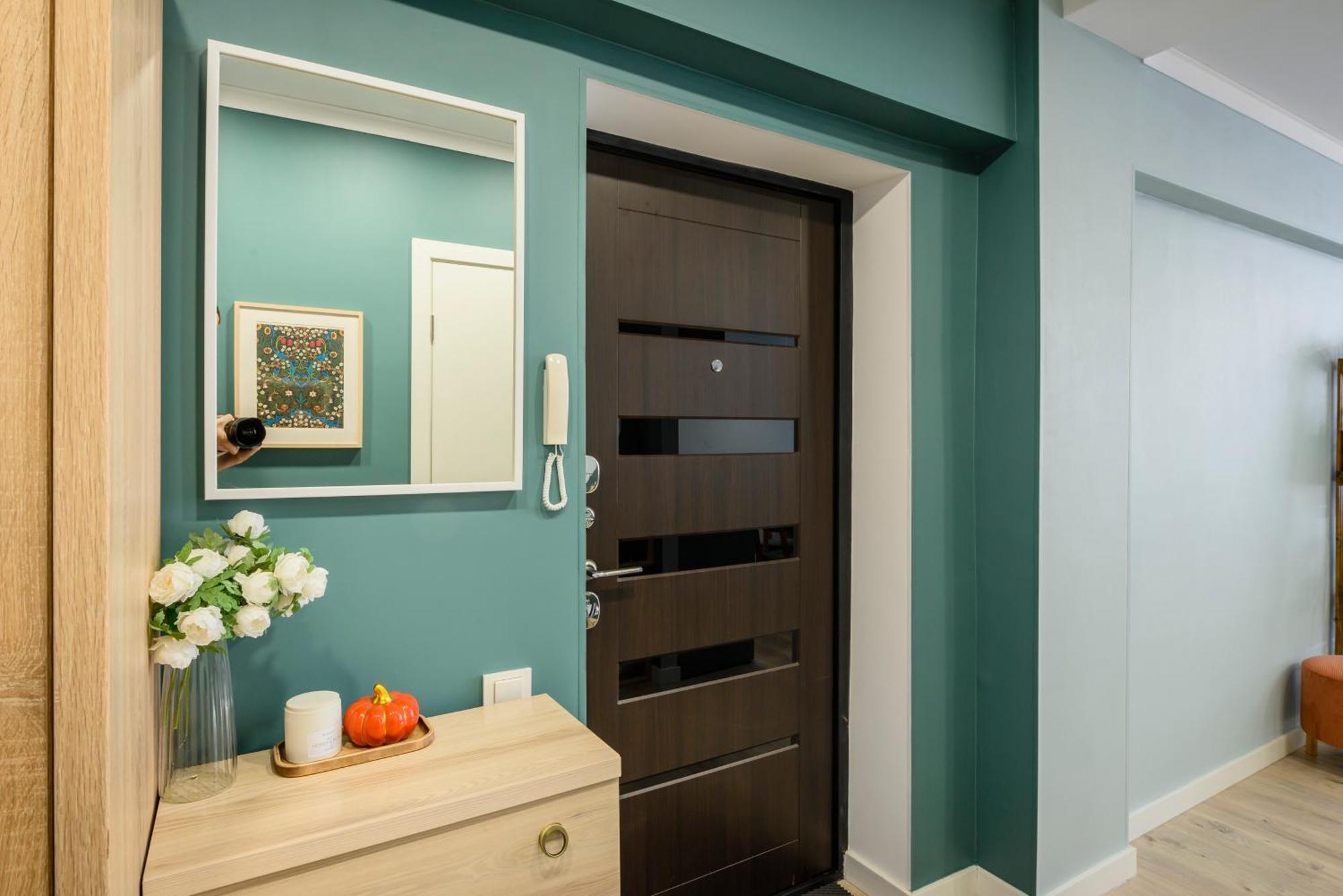Mid-Century Charm Apartments В Центре Алматы 외부 사진